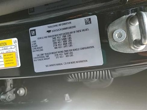 Used 2021 GMC Yukon AT4 w/ AT4 Premium Plus Package AWD/4WD image 5