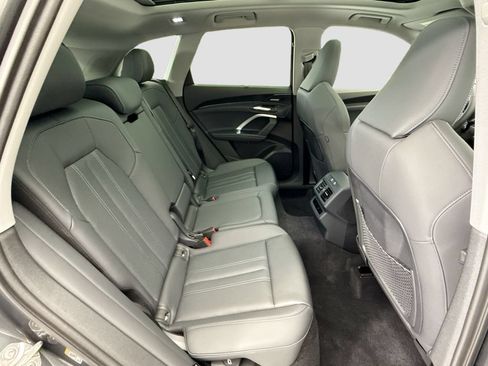 Used 2026 Audi Q5 Premium Plus w/ Premium Plus AWD/4WD image 22