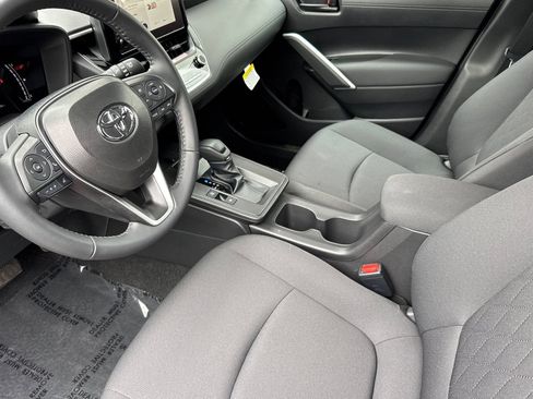 Certified 2026 Toyota Corolla Cross LE w/ Moonroof Package FWD image 12