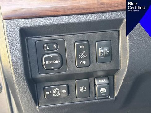 Used 2018 Toyota Tundra Limited image 21