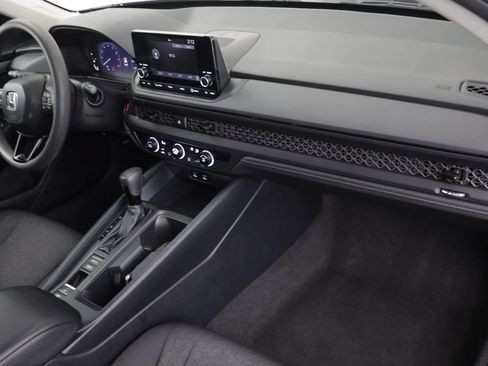 Used 2023 Honda Accord LX image 19