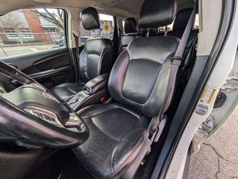 Used 2018 Dodge Journey GT image 16