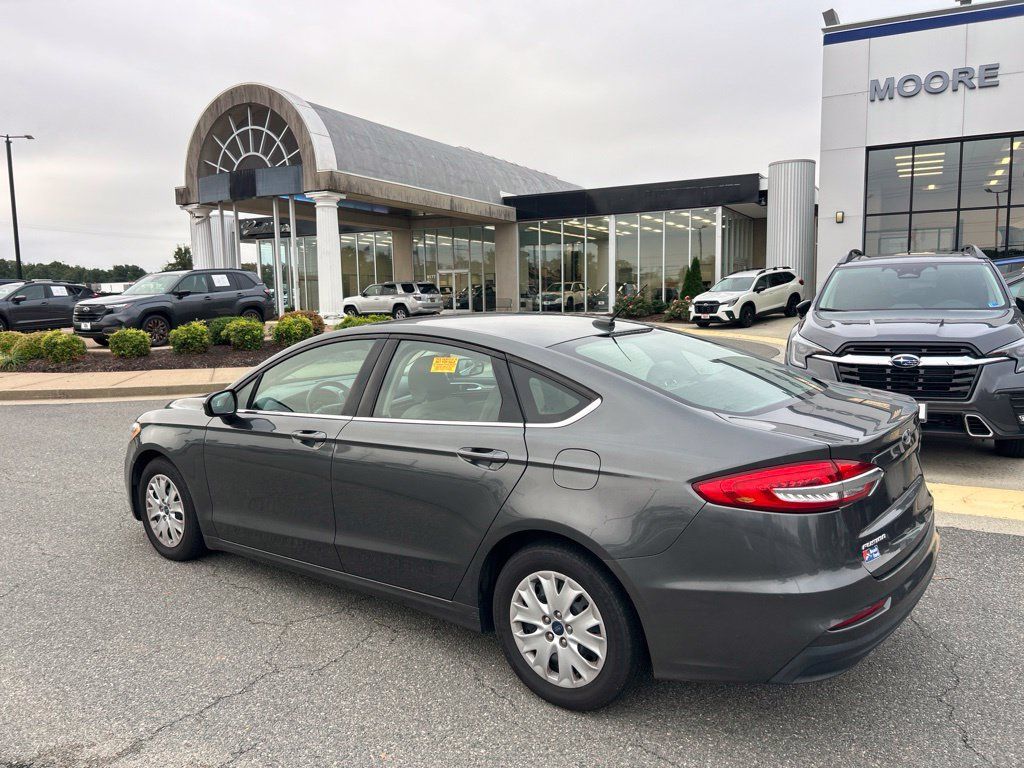 Used 2019 Ford Fusion S FWD image 5