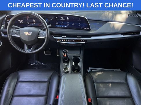 Used 2025 Cadillac XT4 Sport FWD image 8