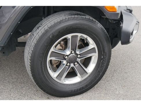 Used 2023 Jeep Wrangler Unlimited Sahara w/ LED Lighting Group image 31