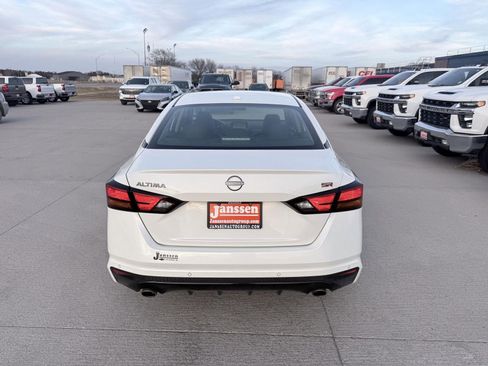 Used 2024 Nissan Altima 2.5 SR image 7