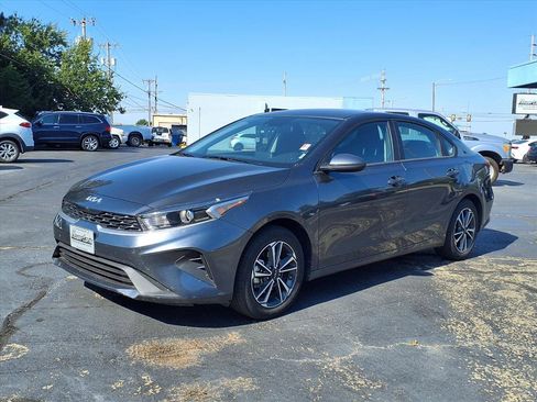 Used 2024 Kia Forte LXS image 6