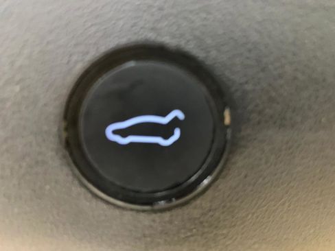 Used 2022 Tesla Model 3 Performance image 40