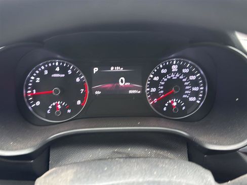 Used 2024 Kia Forte LXS FWD image 3