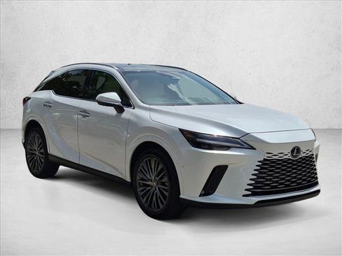 Used 2025 Lexus RX 350 AWD w/ Convenience Package image 3