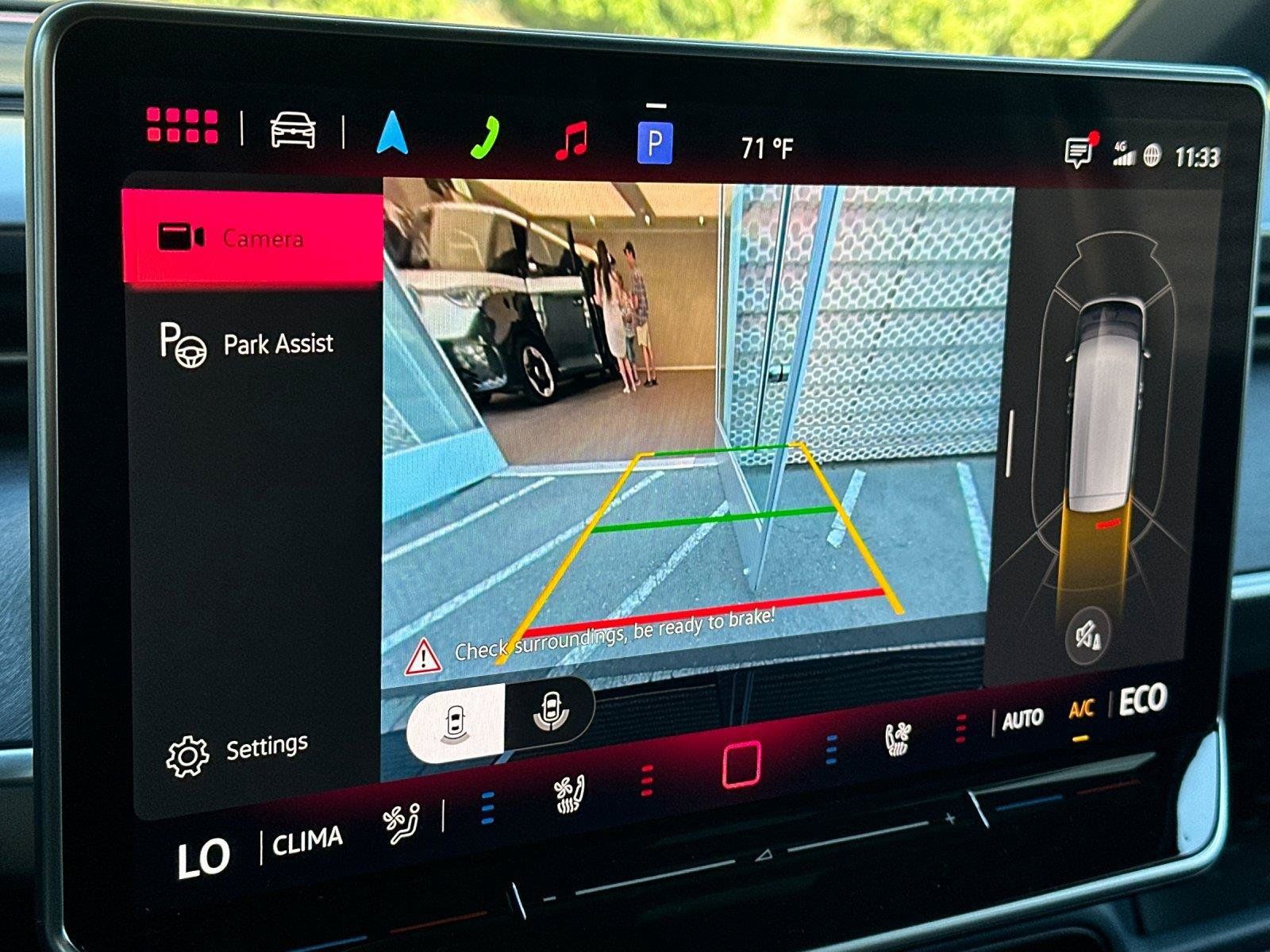 New 2025 Volkswagen ID. Buzz Pro S RWD image 20