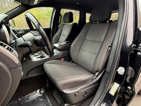 Used 2020 Jeep Grand Cherokee Laredo AWD/4WD image 15
