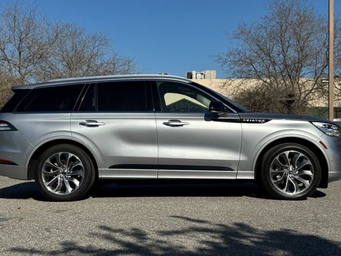 Certified 2021 Lincoln Aviator Grand Touring w/ Equipment Group 302A image 3
