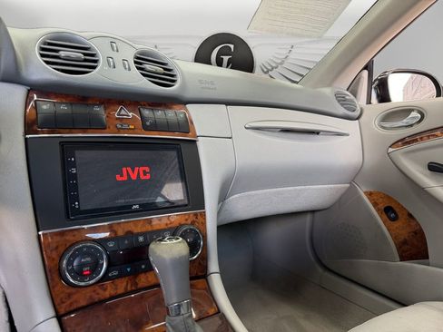 Used 2005 Mercedes-Benz CLK 500 Cabriolet image 11