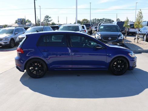 Used 2019 Volkswagen Golf 4-Door image 6