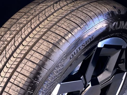 New 2027 Kia Telluride EX FWD image 13