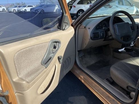 Used 2002 Chevrolet Cavalier Sedan image 8