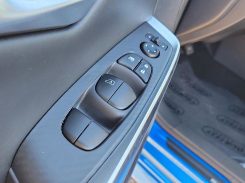 Certified 2025 Nissan Sentra SR image 20