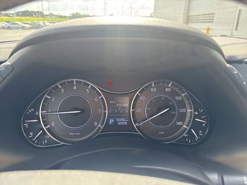 Used 2018 INFINITI QX80 2WD w/ Driver Assistance Package image 23