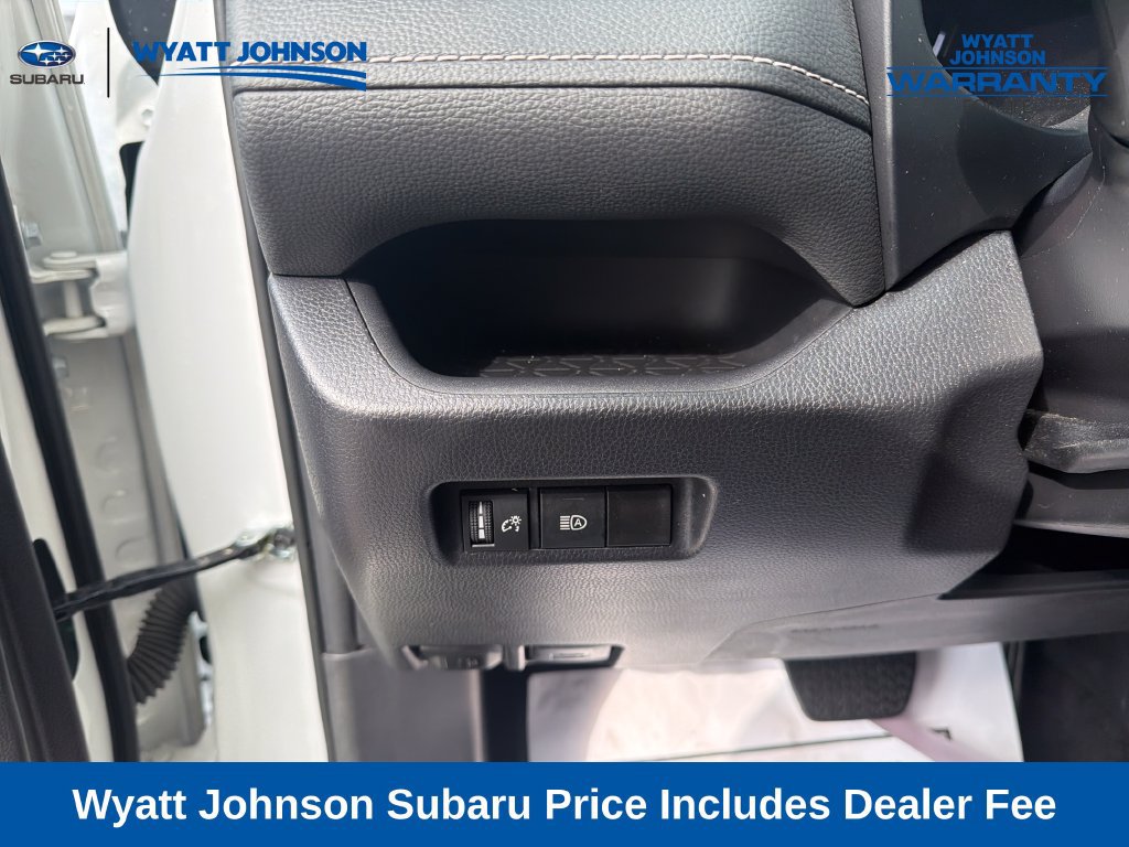 Used 2025 Toyota RAV4 XLE FWD image 21