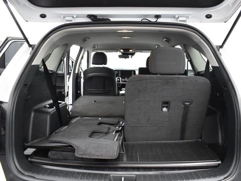 Used 2021 Kia Sorento LX image 24