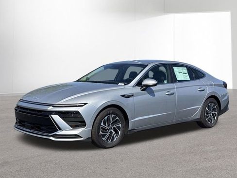 New 2026 Hyundai Sonata Blue FWD image 1