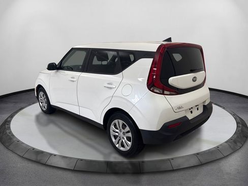 Used 2021 Kia Soul LX FWD image 7
