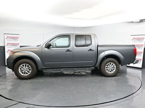 Used 2016 Nissan Frontier SV image 5