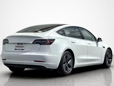 Used 2018 Tesla Model 3 Mid Range image 5