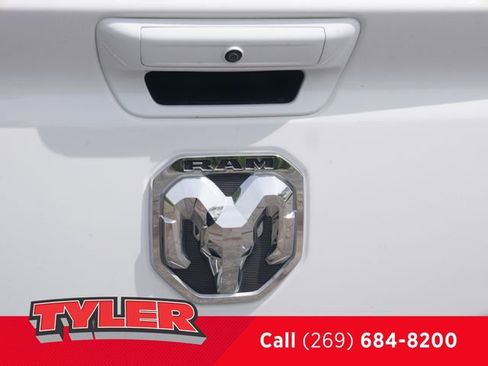 Used 2023 RAM 1500 Big Horn AWD/4WD image 17