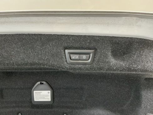 Certified 2024 BMW i5 eDrive40i w/ Premium Package image 32