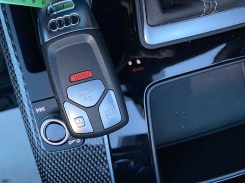 Used 2024 Audi SQ5 Premium Plus image 37