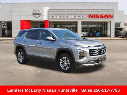 Used 2025 Chevrolet Equinox LT AWD/4WD image 1