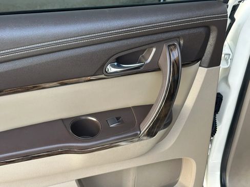 Used 2015 GMC Acadia Denali FWD image 16