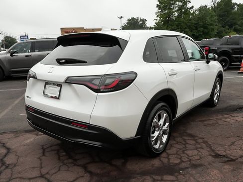 Used 2023 Honda HR-V LX image 5