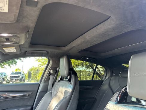 Used 2024 Cadillac CT5 V Blackwing w/ Driver Assist Package RWD image 32
