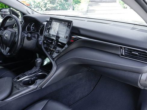 Used 2021 Toyota Camry XSE w/ Navigation Upgrade Package image 35