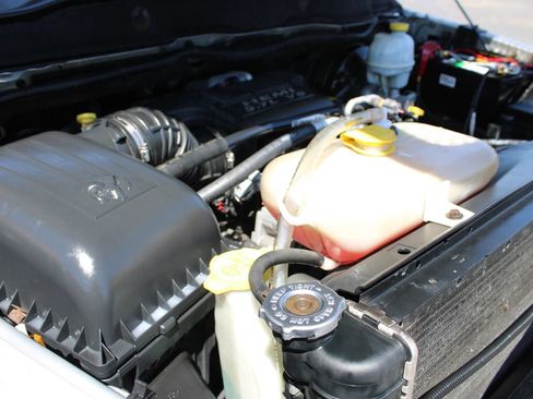 Used 2004 Dodge Ram 1500 Truck ST RWD image 23