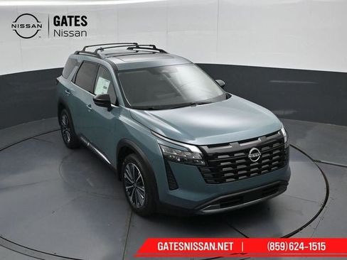 New 2026 Nissan Pathfinder Platinum AWD/4WD image 47