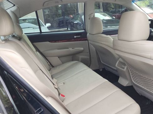 Used 2010 Subaru Legacy 2.5GT Limited AWD/4WD image 16