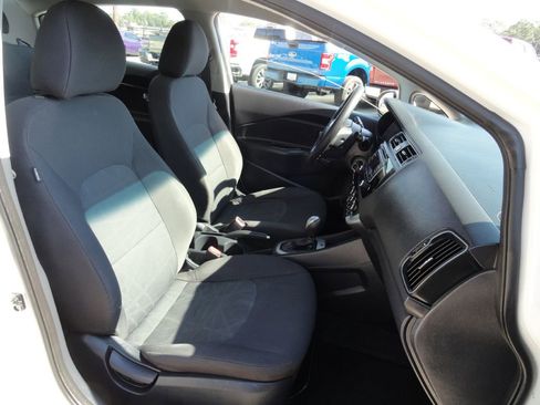 Used 2017 Kia Rio LX image 9