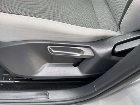 Used 2023 Volkswagen Taos S image 29