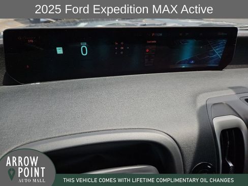 Used 2025 Ford Expedition Max Active AWD/4WD image 26