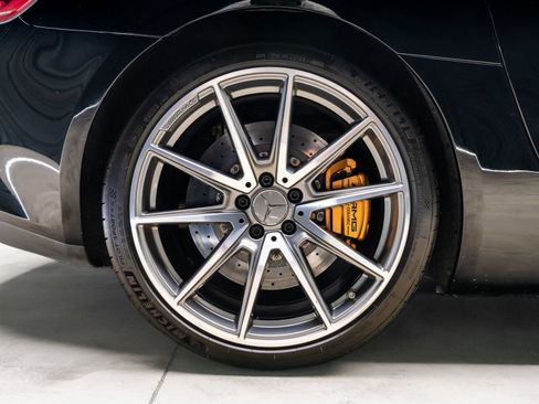 Used 2016 Mercedes-Benz AMG GT S image 32