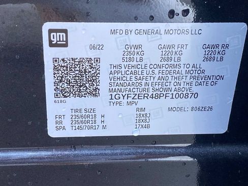 Used 2023 Cadillac XT4 Sport w/ Cold Weather Package FWD image 33