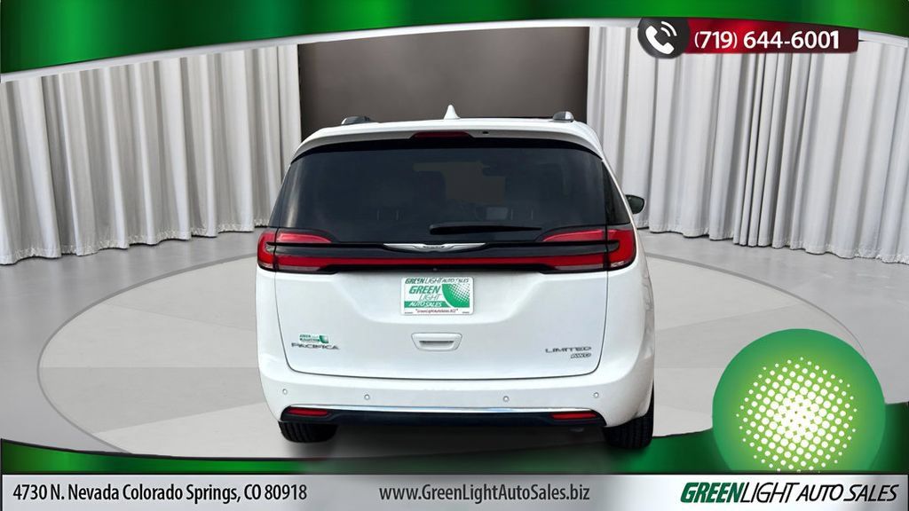 Used 2021 Chrysler Pacifica Limited w/ Premium & Safety Sphere Group AWD/4WD image 4