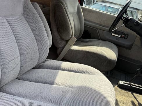 Used 1992 Chevrolet Blazer 4WD image 10