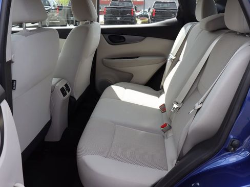 Used 2018 Nissan Rogue Sport FWD image 21