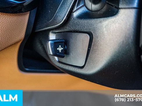 Used 2023 BMW 530i xDrive w/ Premium Package image 47