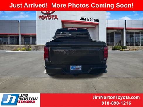 Used 2023 Chevrolet Colorado W/T image 6